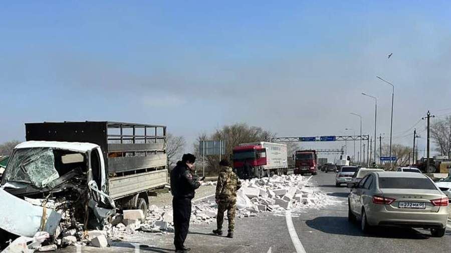 Выпавшие из грузовика кирпичи убили человека в Дагестане<br />

